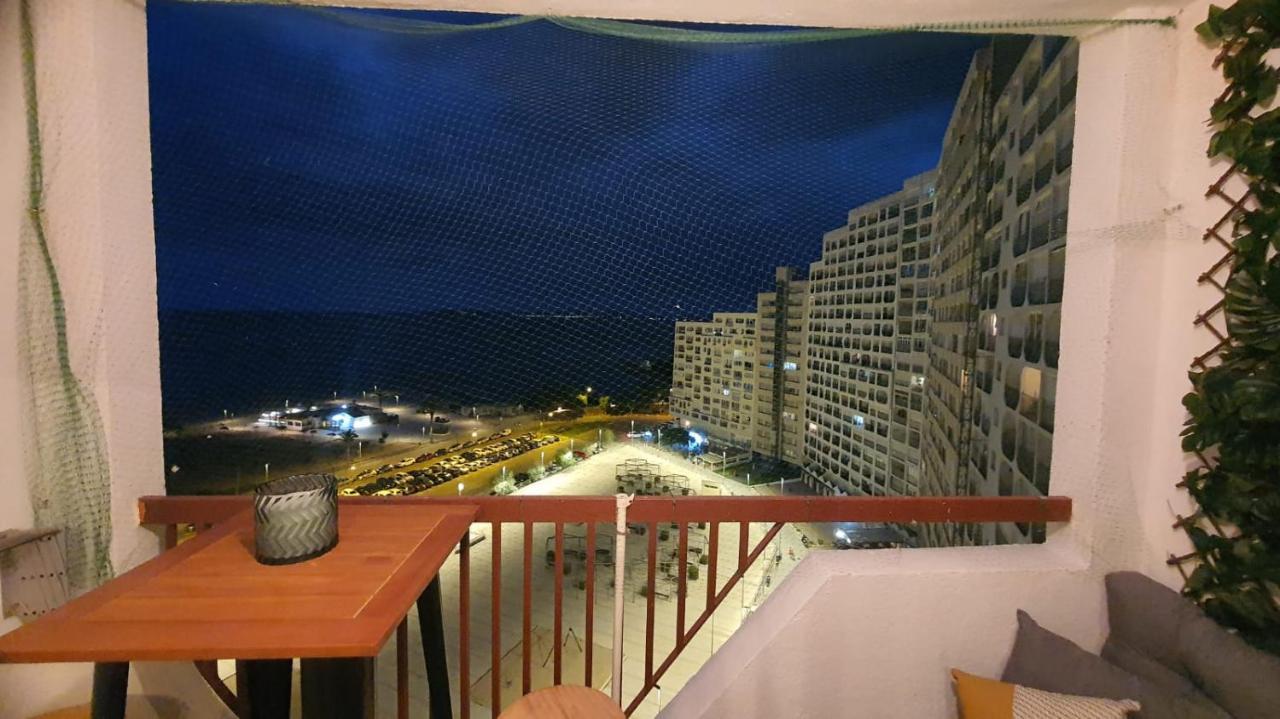 Vista Mar Apartment เอมปูเรียบราบา ภายนอก รูปภาพ